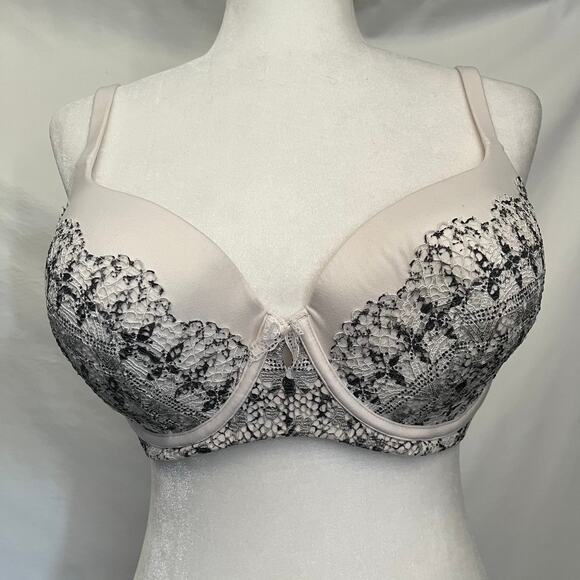 Victoria Secret Body by Victoria Bra Size 34DDD Lined Demi Double Cream Lace - Picture 16 of 16